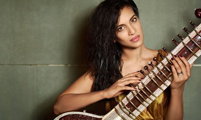 Anoushka shankar Nude Photos 32 Anoushka shankar Nude Photos 47